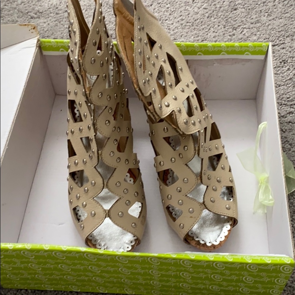 Shoes